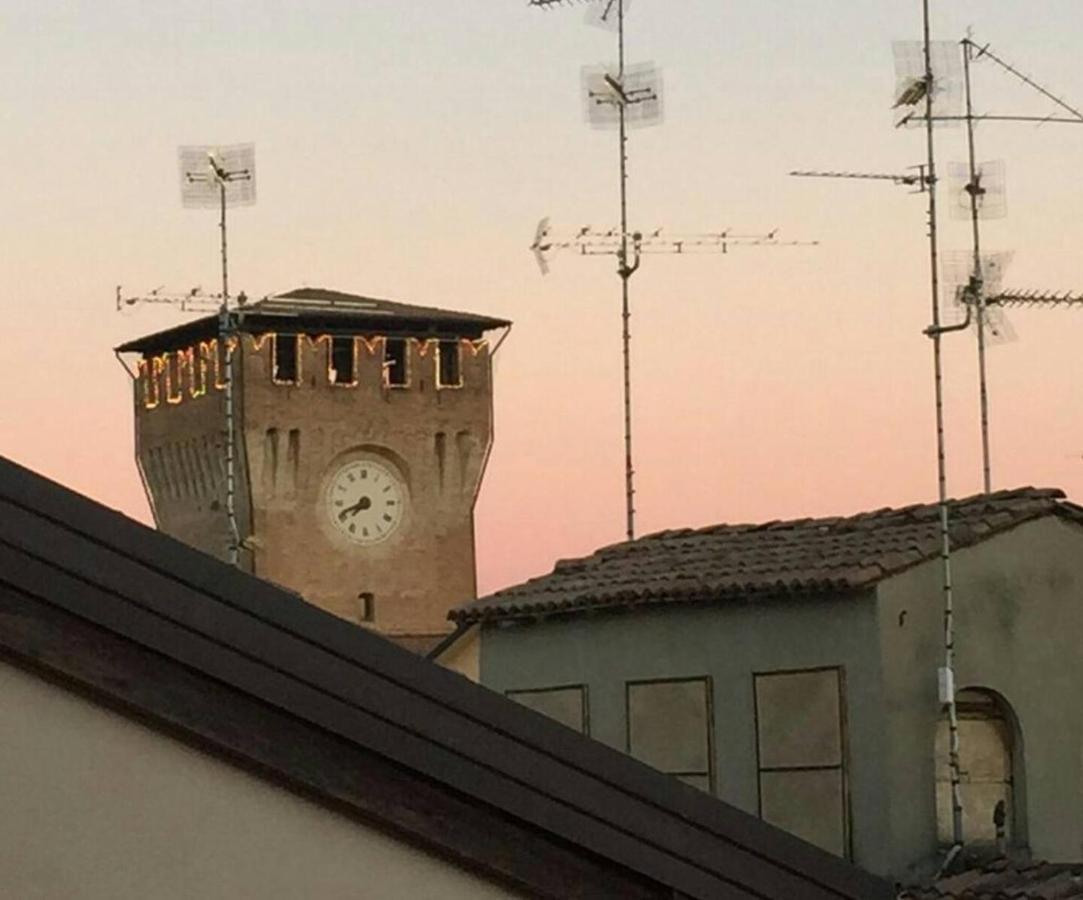 מונטקיו אמיליה La Casa Sulle Mura מראה חיצוני תמונה