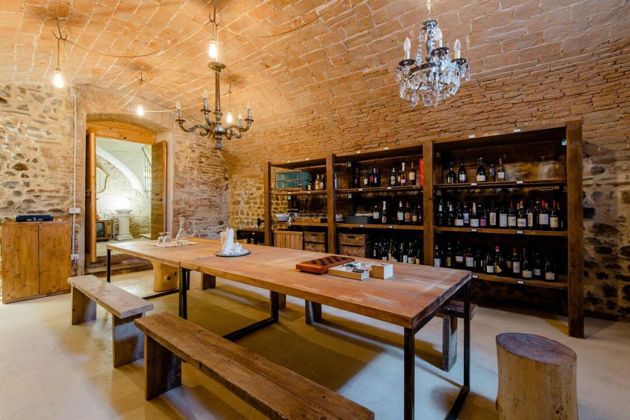 מונטקיו אמיליה La Casa Sulle Mura מראה חיצוני תמונה